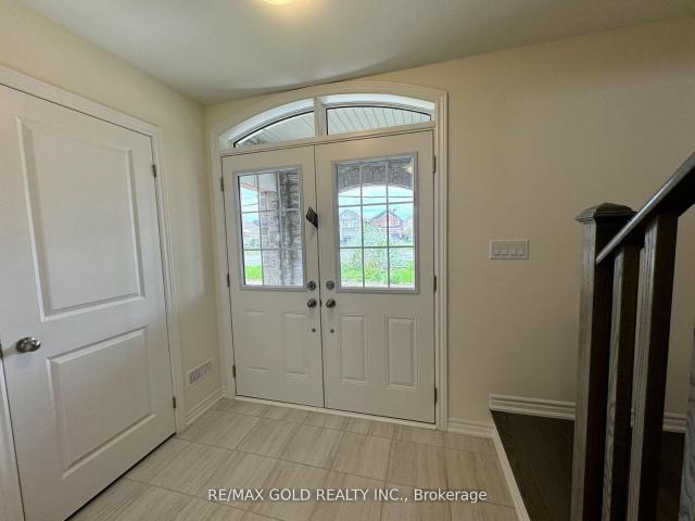 75 Hayrake Street, Brampton | 4+1Beds/4Bath, Townhouse, $3,500/mo | Condos. Ca