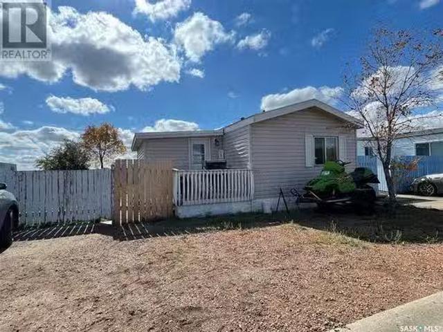 75 Jackson Drive, Kindersley, SK, S0L 1S1 house for sale Li.