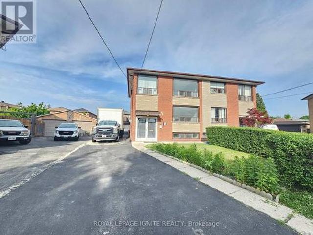 75 Pamille Place, Toronto, ON, M6M 3B1 house for sale | Listing ID W13429 | Royal LePage