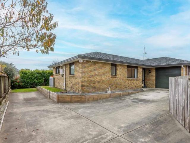 75a Cedar Drive, Paraparaumu Beach, Kapiti Coast For Sale