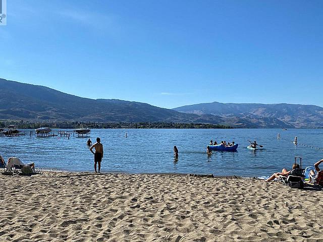 7600 Cottonwood Drive Unit# 409 Osoyoos, British Columbia
