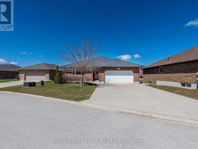 760 16Th Street, Hanover, ON, N4N 3W8 house for sale | Listing ID X12997 | Royal LePage