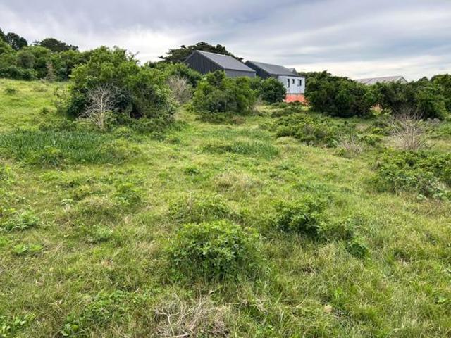 760 m² Land available in Boesmansriviermond