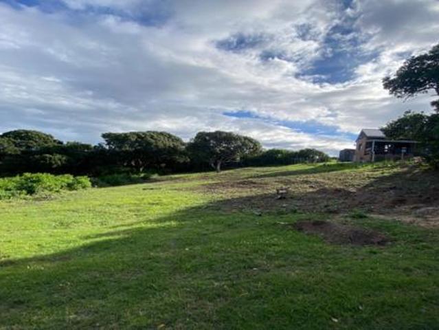760 m² Land available in Boesmansriviermond