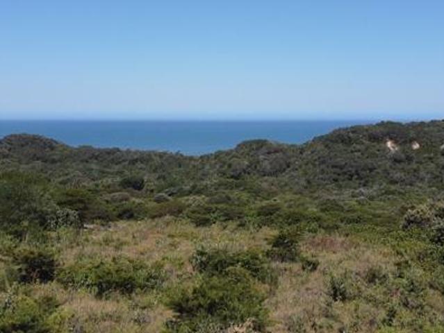 760 m² Land available in Cintsa