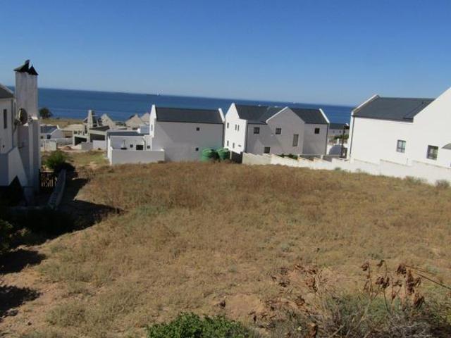 760 m² Land available in Da Gama Bay