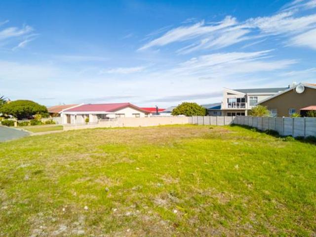 760 m² Land available in Franskraal