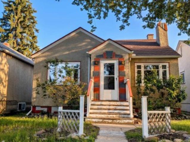 7611 S Avenue, Edmonton, AB, T5B 0H4 house for sale | Listing ID E4492 | Royal LePage