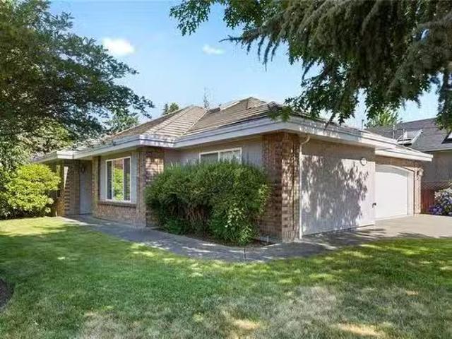 761 Mulholland Dr, Parksville, BC, V9P 2K4 house for sale L.