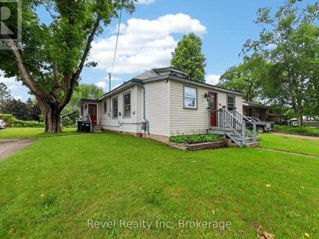 762 Seventh Avenue, Tay Port Mcnicoll, ON, L0K 1R0 house for sale | Listing ID S13437 | Royal LePage