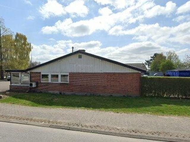 764 m2 lager, produktion til salg i Viby Sjælland