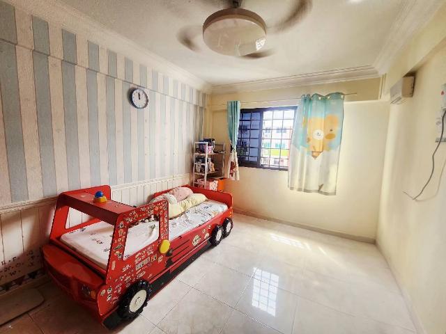 764 Yishun Street 72 HDB Apartment For Sale, $510,000, 3 Bed 2 Bath 904 sqft $564.00 psf