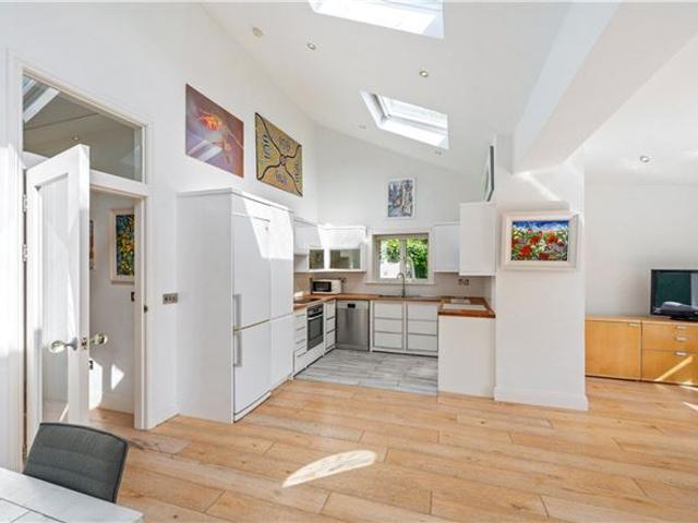 765,000 | Knockrea Cottage, 32 Old Blackrock Road, Blackrock, Cork City Lisney Sotheby's International Realty Cork 5010 MyHome. Ie Residential