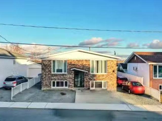 767 769 Av. Laliberté, Rouyn Noranda, QC, J9X 3Y4 investme.