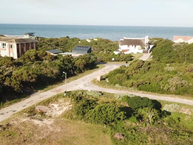 767 m² Land available in Paradise Beach
