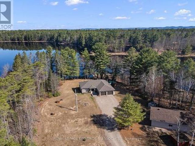 768 Airport Road, Petawawa, ON, K8A 6W7 house for sale | Listing ID X12973 | Royal LePage