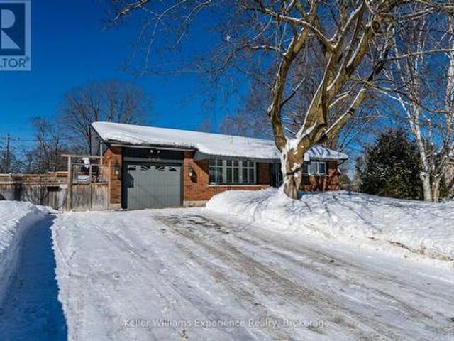 768 Bay Street, Midland, ON, L4R 1M4 house for sale | Listing ID S11990 | Royal LePage