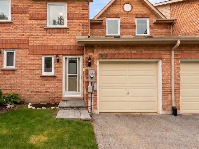 769 Playter Crescent, Newmarket | 3Beds/3Bath, Townhouse, $674,900 | Condos. Ca