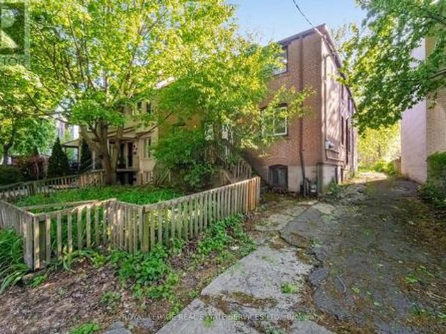 76 78 Lewis Street, Toronto, ON, M4M 2H3 investment for sale | Listing ID E13543 | Royal LePage