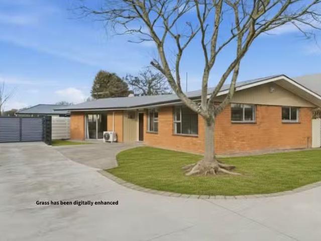 76 Avonhead Road, Avonhead, NZ 8042 House for Sale