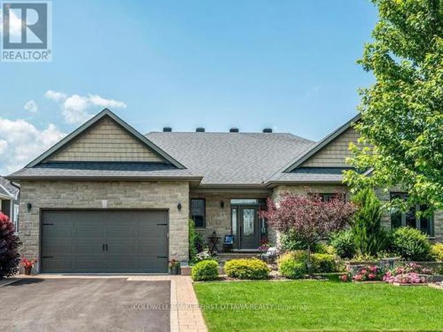 76 Bald Eagle Crescent, Ottawa, ON, K0A 2Z0 house for sale | Listing ID X13511 | Royal LePage