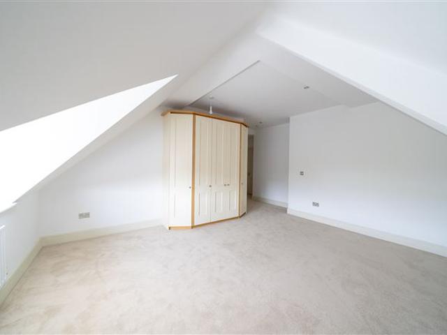 76 Ballintyre Grove, Ballinteer, Dublin 16 Brock DeLappe Estate Agents 4938 MyHome. Ie Residential