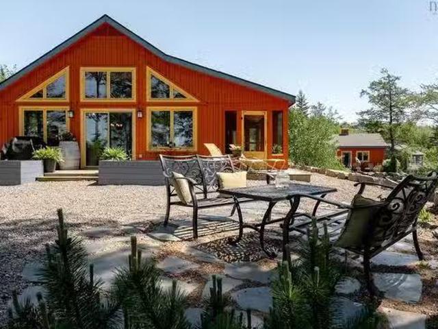 76 Heritage Way, East Hants, NS, B0N 1Z0 Luxury Condo for sa.