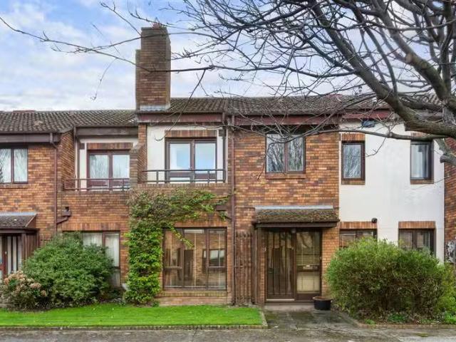 76 Lansdowne Village, Sandymount, Dublin 4