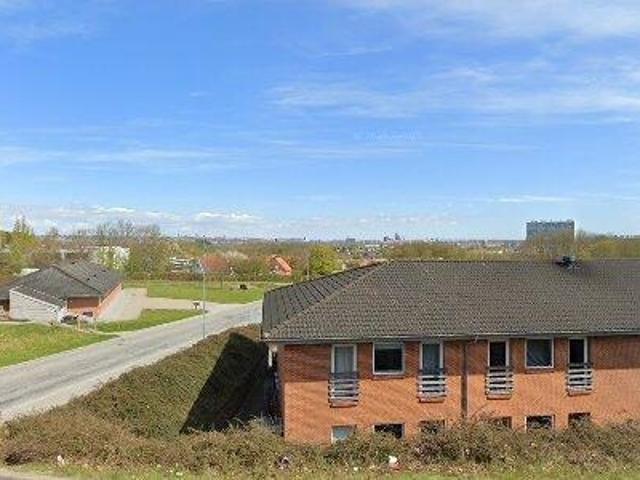 76 m2 lejlighed for rent i Viby J