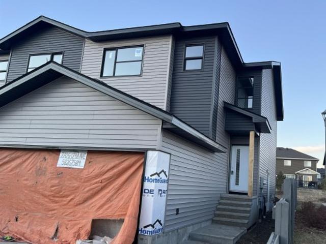 7706 A Avenue, Edmonton, AB, T5Z 0W5 house for sale | Listing ID E4466 | Royal LePage