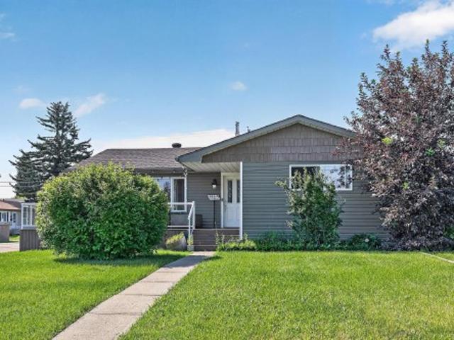 7703 Avenue Nw, Edmonton, AB, T5C 2G2 house for sale | Listing ID E4499 | Royal LePage