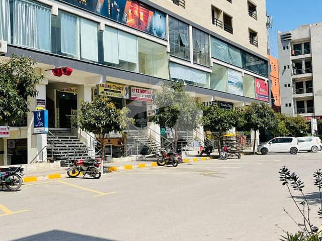 770 square feet 2 bedroom. Ready to move flat for sale multi f 17 islamabad