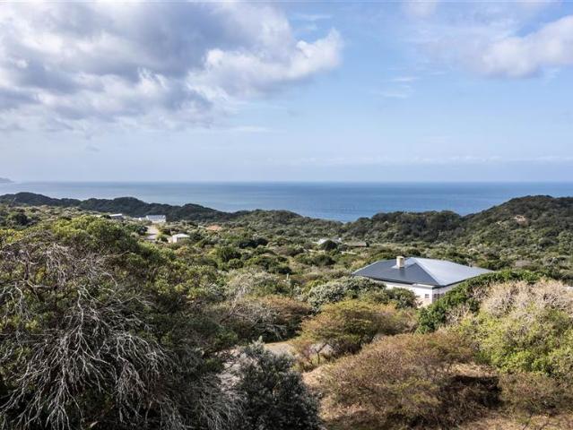 772 m² Land available in Cintsa