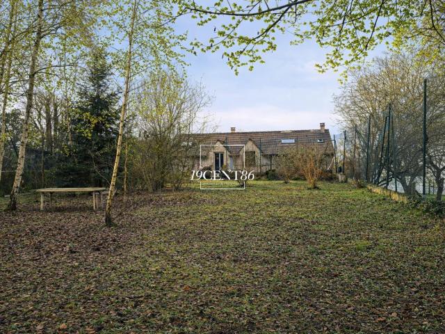 77400 THORIGNY SUR MARNE – LIMITE POMPONNE – LOFT DE 228 m² HABI