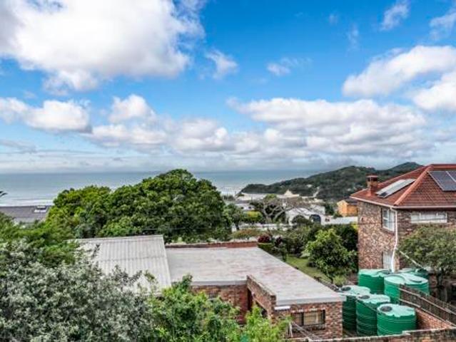 774 m² Land available in Cintsa