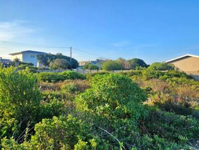 774 m² Land available in Oceanview Heights