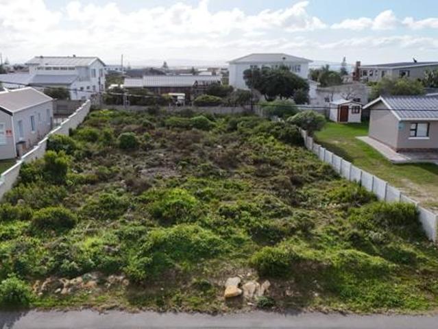 774 m² Land available in Struisbaai