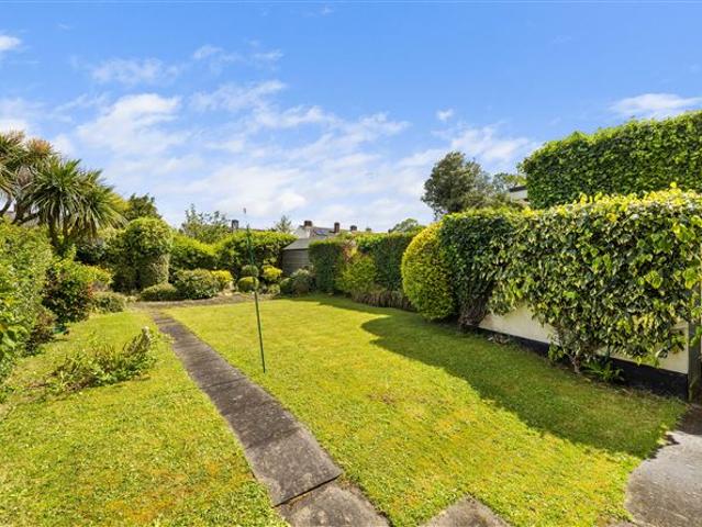 775,000 | 17 Taney Grove, Goatstown, Dublin 14 Vincent Finnegan 5000 MyHome. Ie Residential