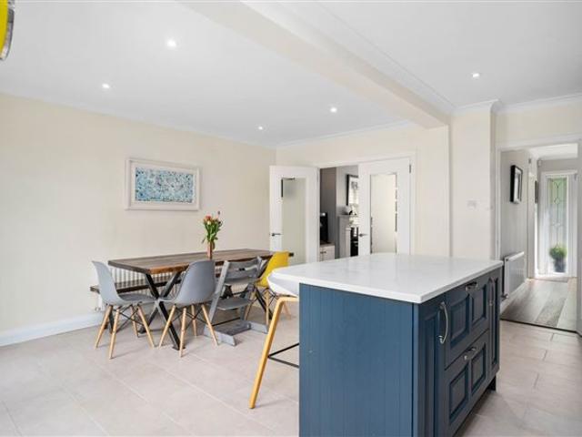 775,000 | 75 Pecks Lane, Castleknock, Dublin 15 Flynn & Associates Castleknock 4997 MyHome. Ie Residential
