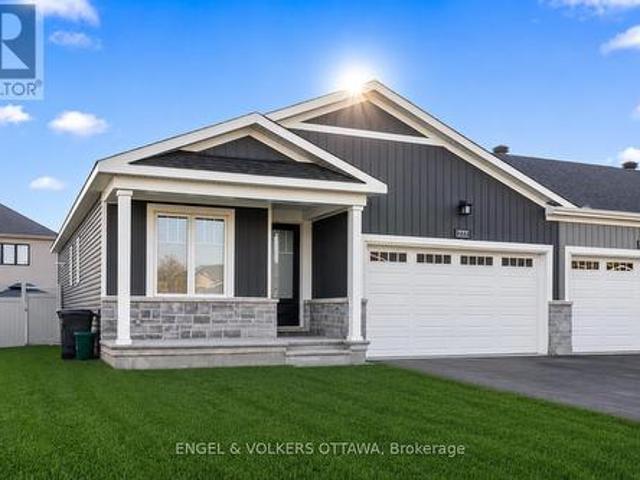 777 Coast Circle, Ottawa, ON, K4M 0N5 house for sale | Listing ID X13171 | Royal LePage