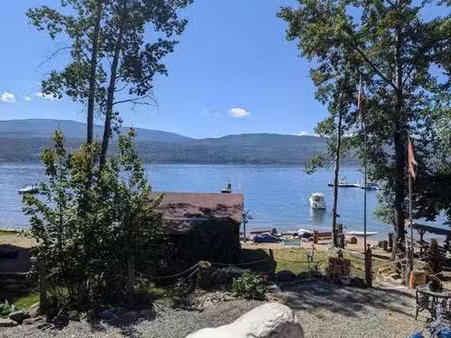 7780 Bentley Road, North Shuswap, BC, V0E 1M8 house for sale.