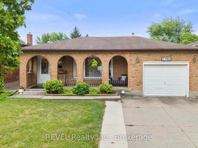 7782 Badger Road, Niagara Falls West Wood, ON, L2H 2J5 house for sale | Listing ID X13591 | Royal LePage