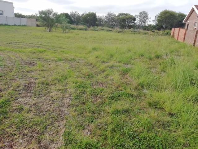 778 m² Land available in Jeffreys Bay Central