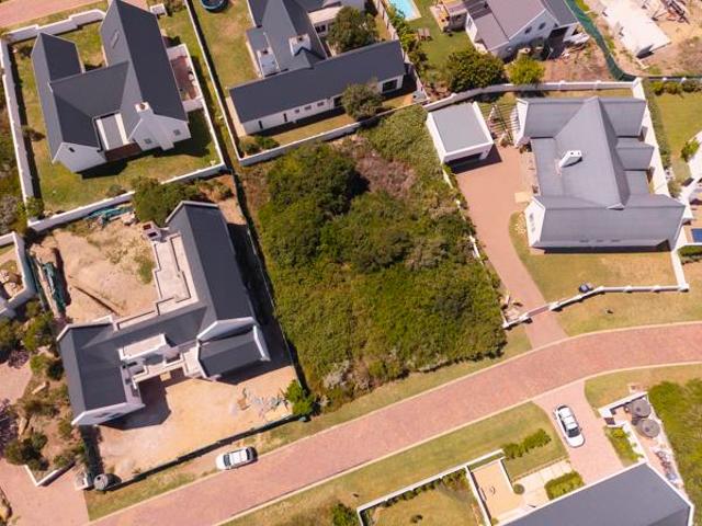 778 m² Land available in St Francis Links Golf Estate