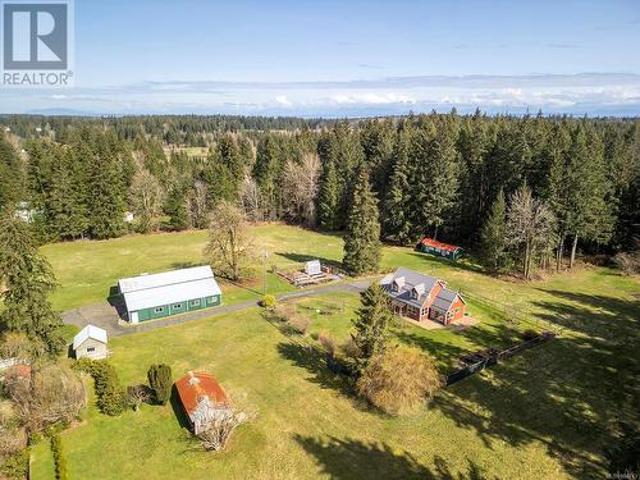 7792 Island Hwy North, Black Creek, BC, V9J 1G5 house for sale | Listing ID 994743 | Royal LePage