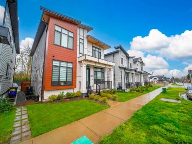 7817 Street, Langley, BC, V2Y 4L8 house for sale | Listing ID R3107 | Royal LePage
