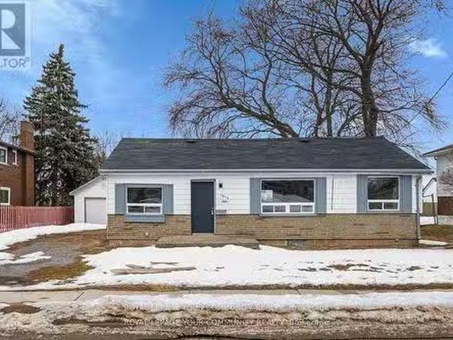 7813 Mulhern Street, Niagara Falls, ON, L2H 1B6 house for sa.
