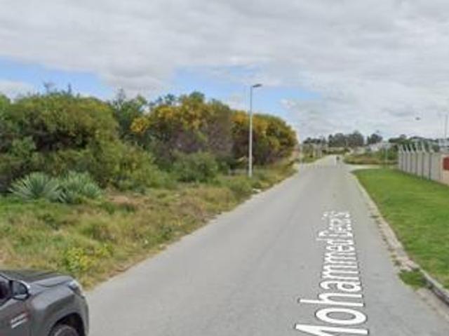 781 m² Land available in Fairview