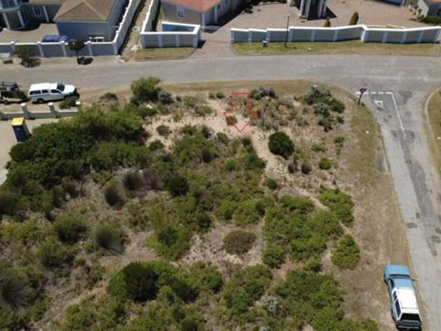 781 m² Land available in St Francis Bay Village