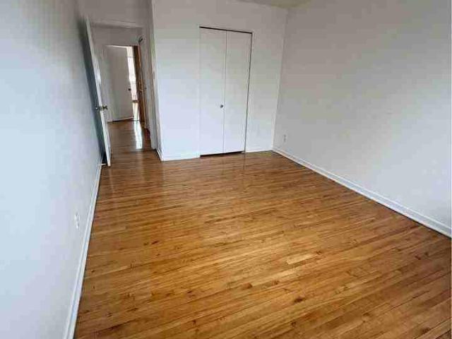 7841 Tremolieres Studio Apartment for Rent at 7841 Av Trémolières, Montréal, QC H1K 1C5 Bas Anjou